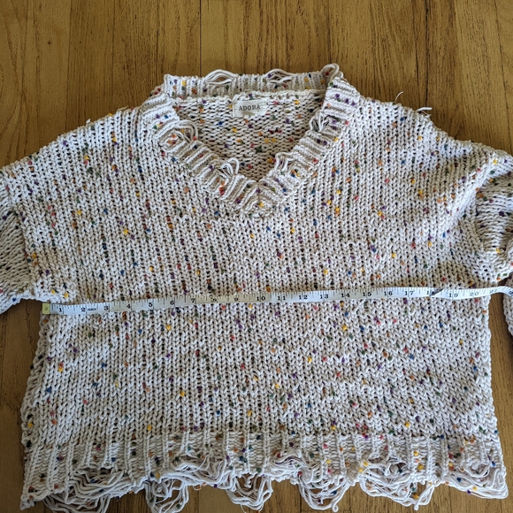Adora Distressed Cropped Knit Sweater Size Small - Picture 6 of 7